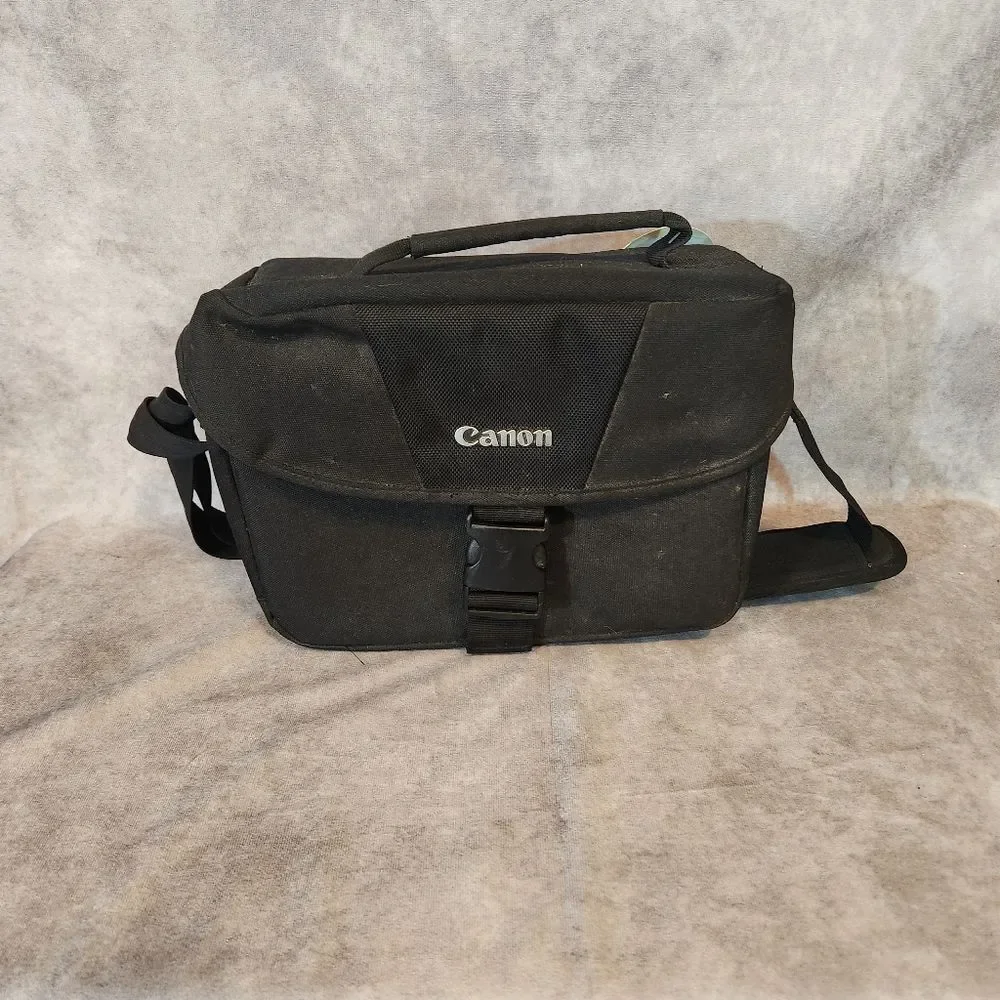 Canon EOS 100ES Shoulder Bag‎ NWT